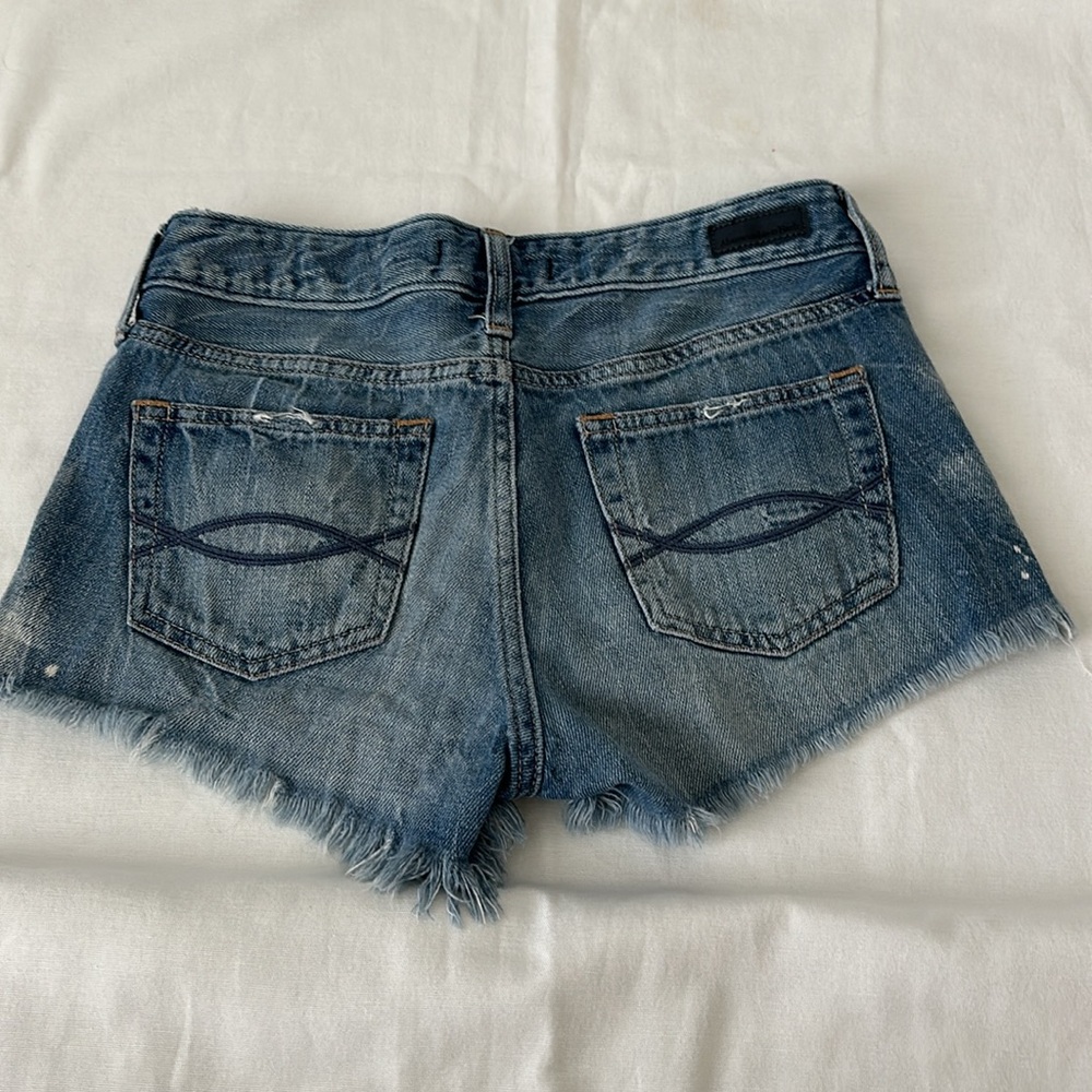 Abercrombie Cut off shorts - Picture 3 of 3